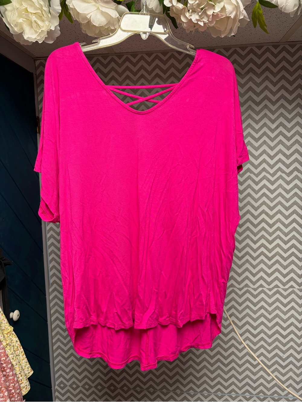 Women’s Hot Pink Fuchsia Short Sleeve Crisscross Back Top